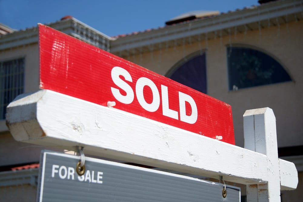 When You Should Sell Your Current Home Before Buying a New One